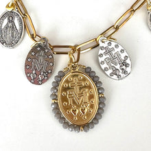 Cargar imagen en el visor de la galería, Mila - Virgen Milagrosa