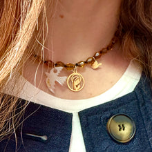 Cargar imagen en el visor de la galería, Geraldine - Virgen Niña - Espíritu Santo