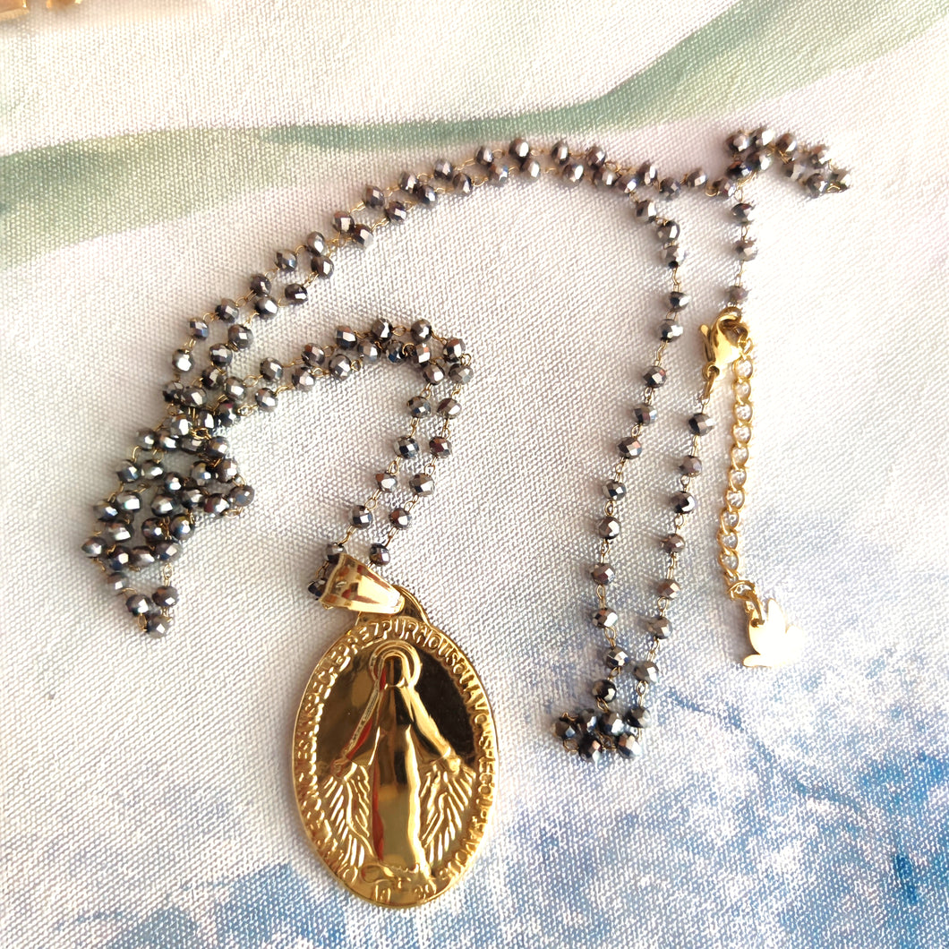 colgante-cadena-bolitas-cristal-medalla-virgen-milagrosa-bañada-oro-joyería - bisutería - religiosa - cristiana - católica - paloma -  espíritu santo - Ocean Su