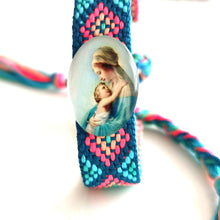 Cargar imagen en el visor de la galería, pulsera-Virgen Maria-hilos-dibujos-colores-chapa-esmaltada- joyería - bisutería - religiosa - cristiana - católica - paloma - espíritu santo - Ocean Su