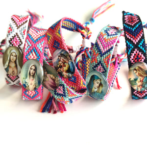 pulsera-Virgen Maria-hilos-dibujos-colores-chapa-esmaltada- joyería - bisutería - religiosa - cristiana - católica - paloma - espíritu santo - Ocean Su