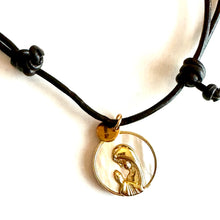 Cargar imagen en el visor de la galería, Amelia - Virgen Niña