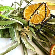 Cargar imagen en el visor de la galería, Gabriela - Cruz de Caravaca