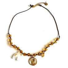 Cargar imagen en el visor de la galería, Geraldine - Virgen Niña - Espíritu Santo