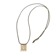 Cargar imagen en el visor de la galería, Paz - Virgen de Guadalupe