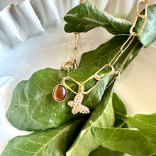 Cargar imagen en el visor de la galería, Carina - Emaús