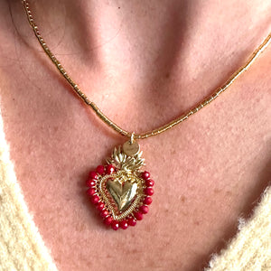 colgante - corazon -Sagrado- Jesus- collar -hematies dorado-joyería - bisutería - religiosa - cristiana - católica - paloma -  espíritu santo - Ocean Su